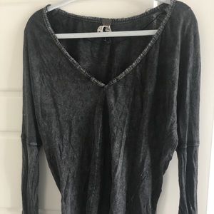 Free people Long sleeve V-neck shirt with button